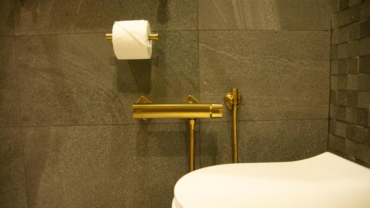 Townhouse Tbilisi Boutique Hotel ภายนอก รูปภาพ
