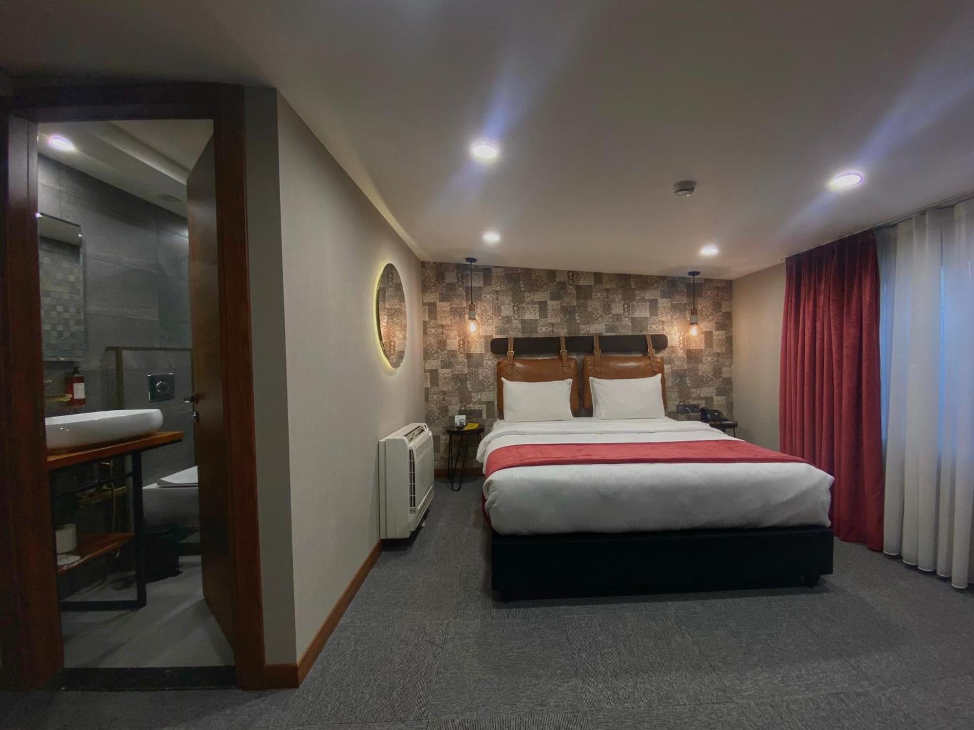 Townhouse Tbilisi Boutique Hotel ภายนอก รูปภาพ