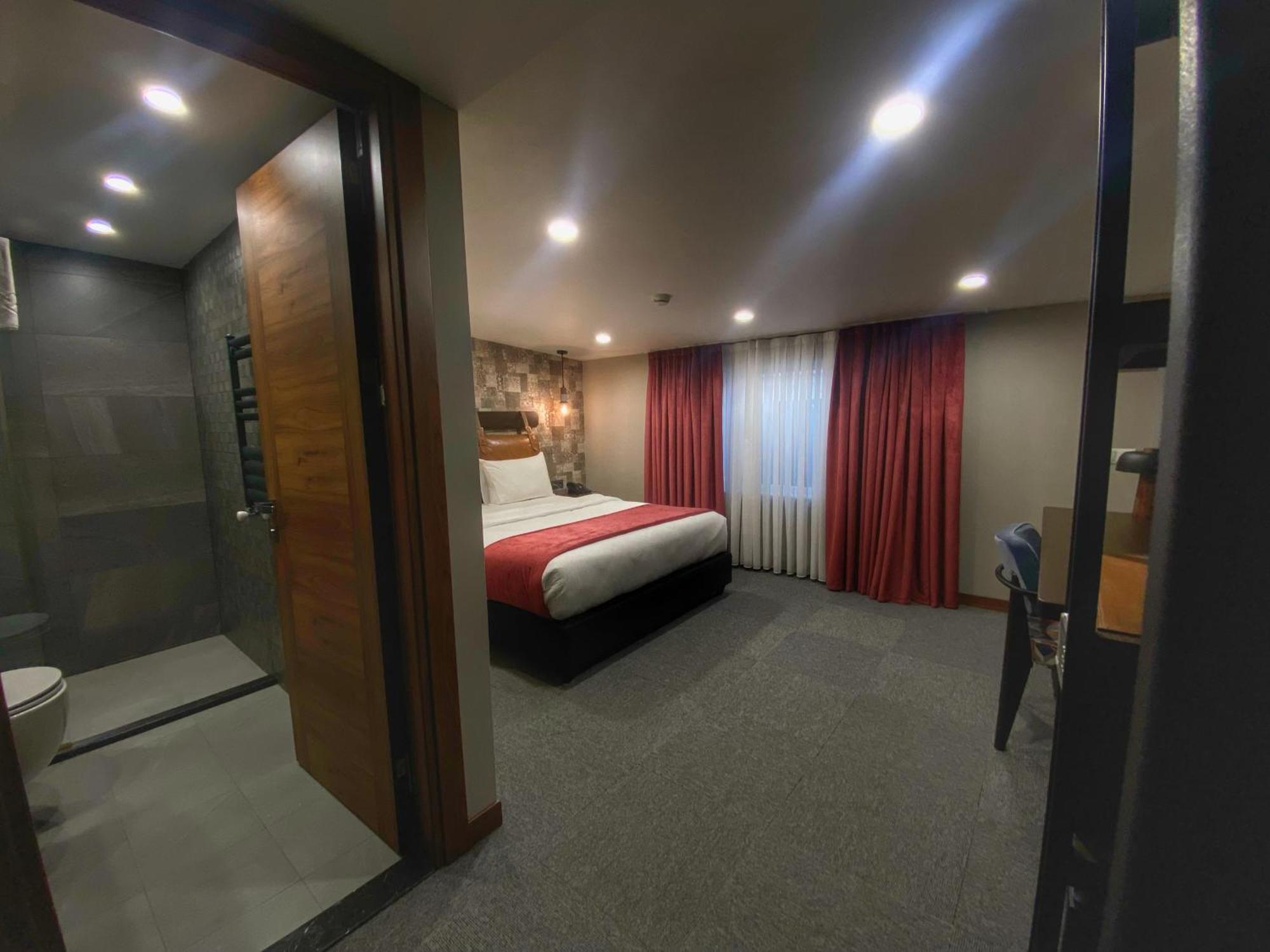 Townhouse Tbilisi Boutique Hotel ภายนอก รูปภาพ